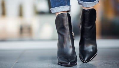 Главный тренд осени: ботильоны с острым носом